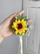 Load image into Gallery viewer, Wrist Corsage of Sunflower
